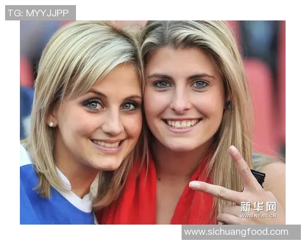 足球明星与美女球迷共舞绿茵场的精彩瞬间与动人瞬影